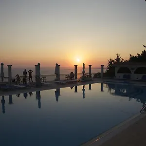 επισκεφθείτε το ξενοδοχείο